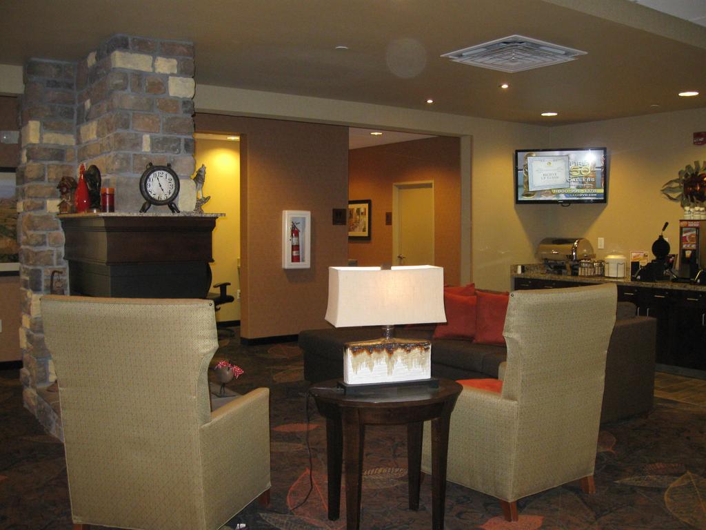 Little Missouri Inn & Suites New Town Dış mekan fotoğraf