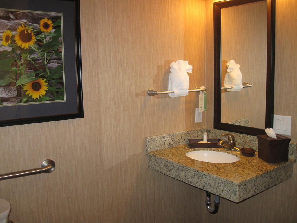 Little Missouri Inn & Suites New Town Dış mekan fotoğraf
