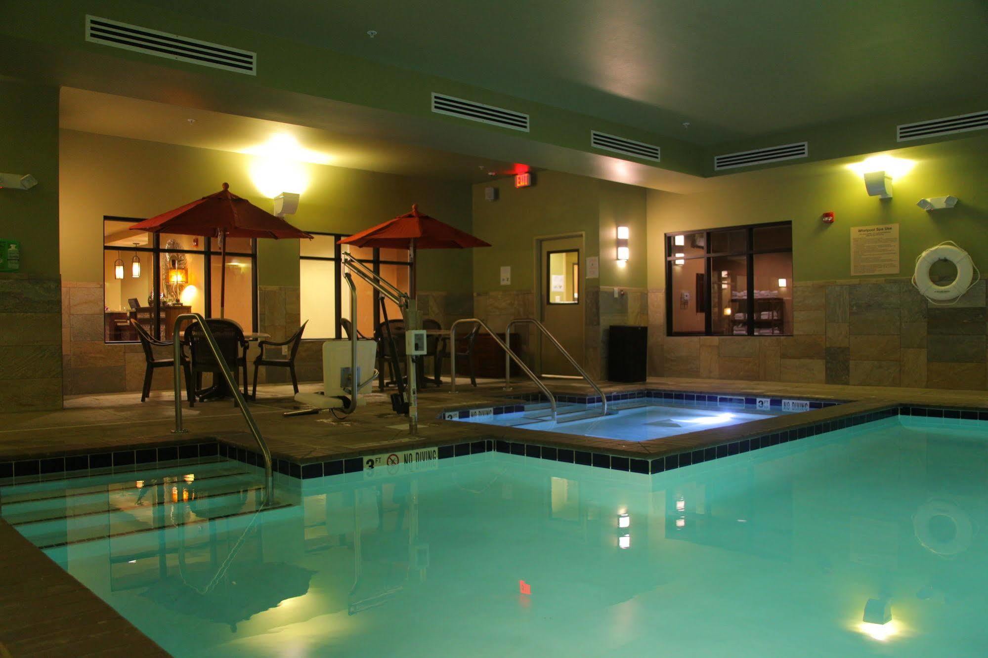 Little Missouri Inn & Suites New Town Dış mekan fotoğraf
