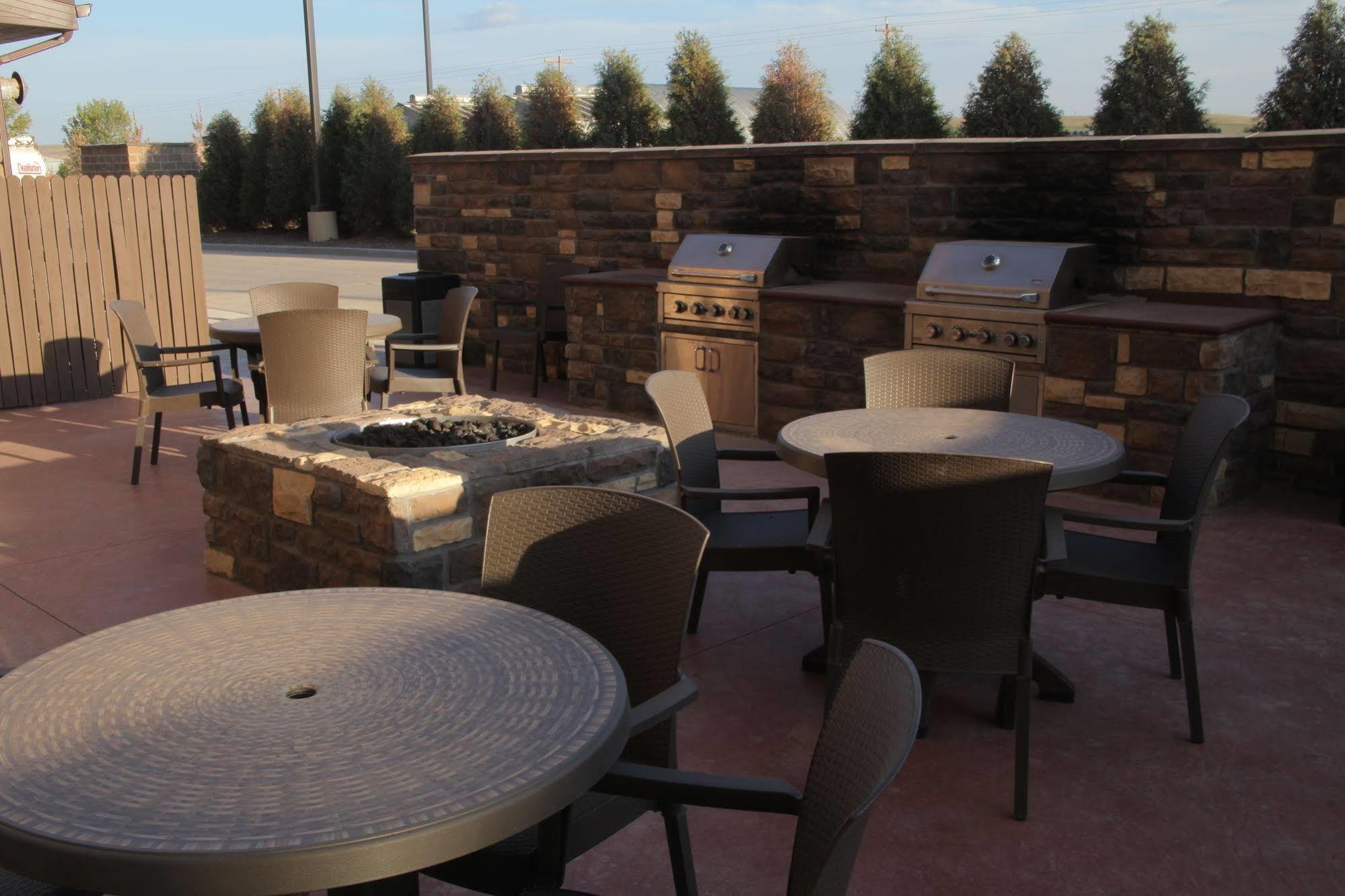 Little Missouri Inn & Suites New Town Dış mekan fotoğraf